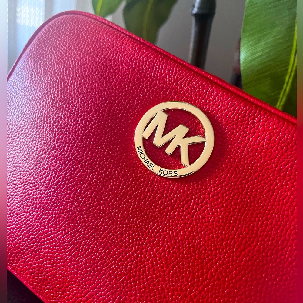 BEAUTIFUL MK BAG BRAND NEW WITH CARE BOOK 🌹❤️